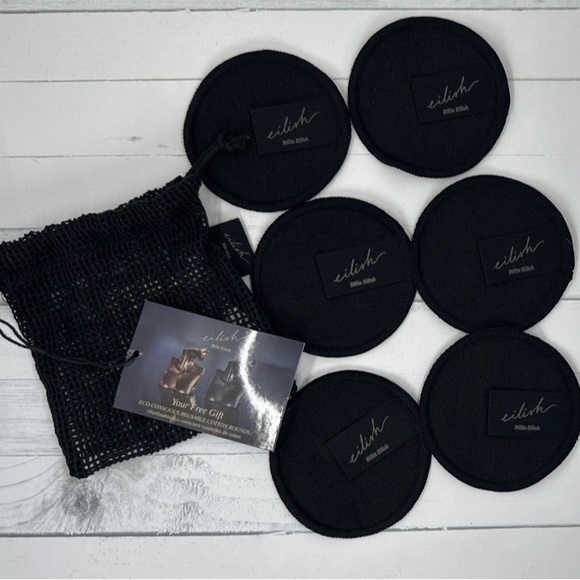 Billie Eilish Eilish Eco-Conscious Reusable Cotton Rounds (6 Piece Set) - Picture 2 of 3